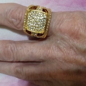 Men's gold ring
